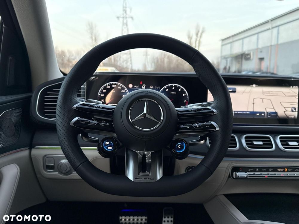 Mercedes-Benz GLS - 11