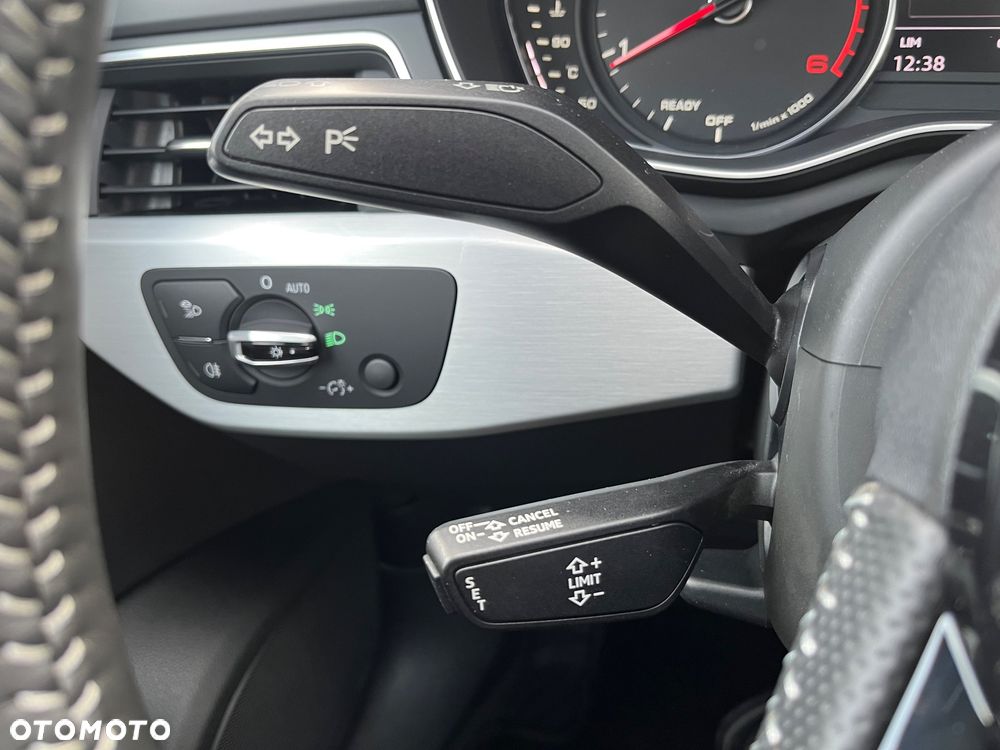 Audi A4 Avant 2.0 TDI S tronic - 30