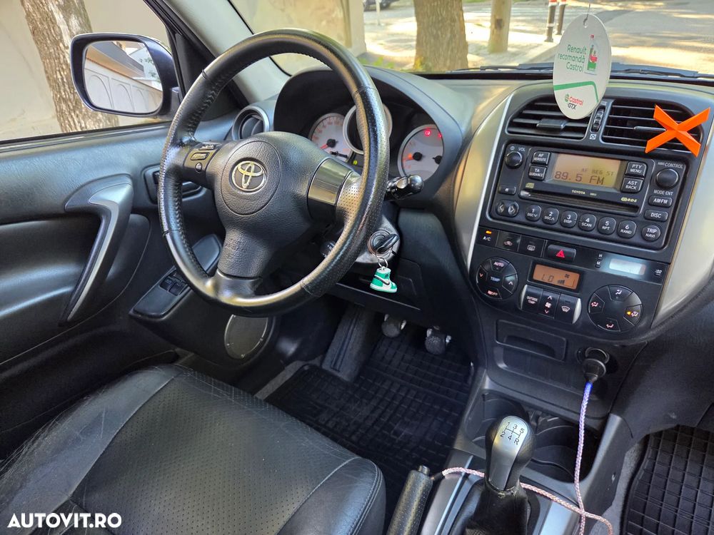 Toyota RAV4 2.0 VIP - 20