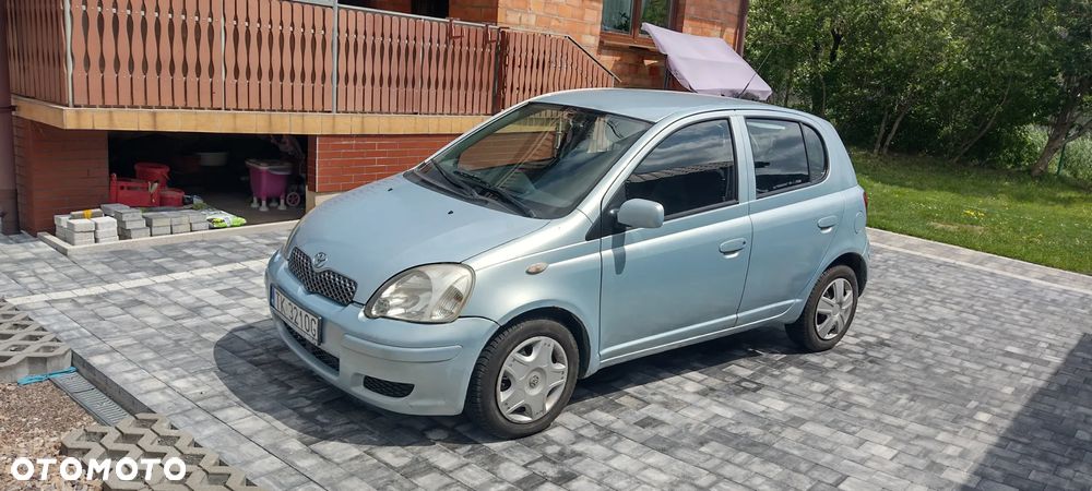 Toyota Yaris - 1