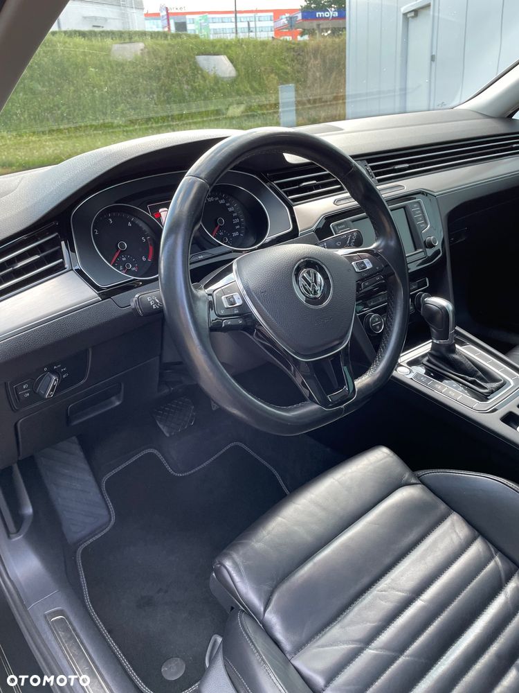 Volkswagen Passat 2.0 TDI SCR (BlueMotion Technology) DSG Highline - 13