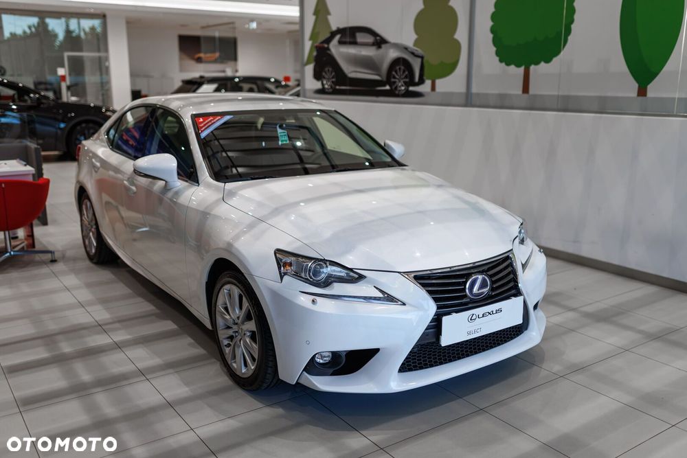 Lexus IS - 3