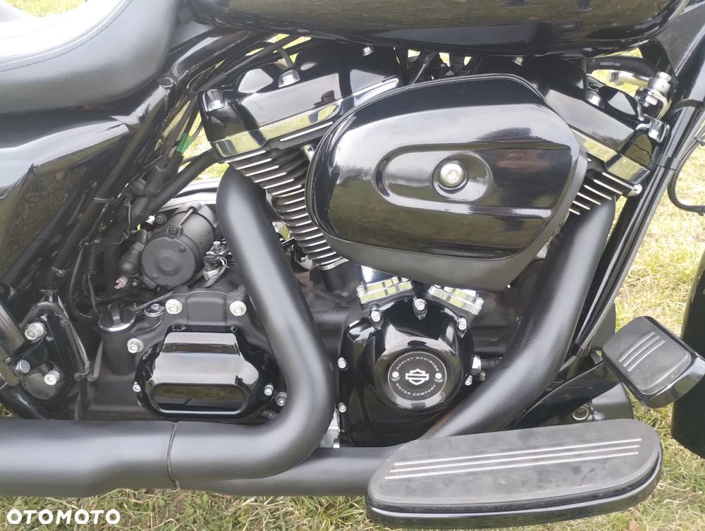 Harley-Davidson Touring Road King - 11