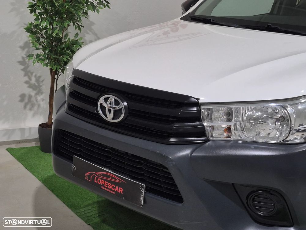 Toyota Hilux 2.4 D-4D - 2018 | GARANTIA | NACIONAL - 3 LUG - 3