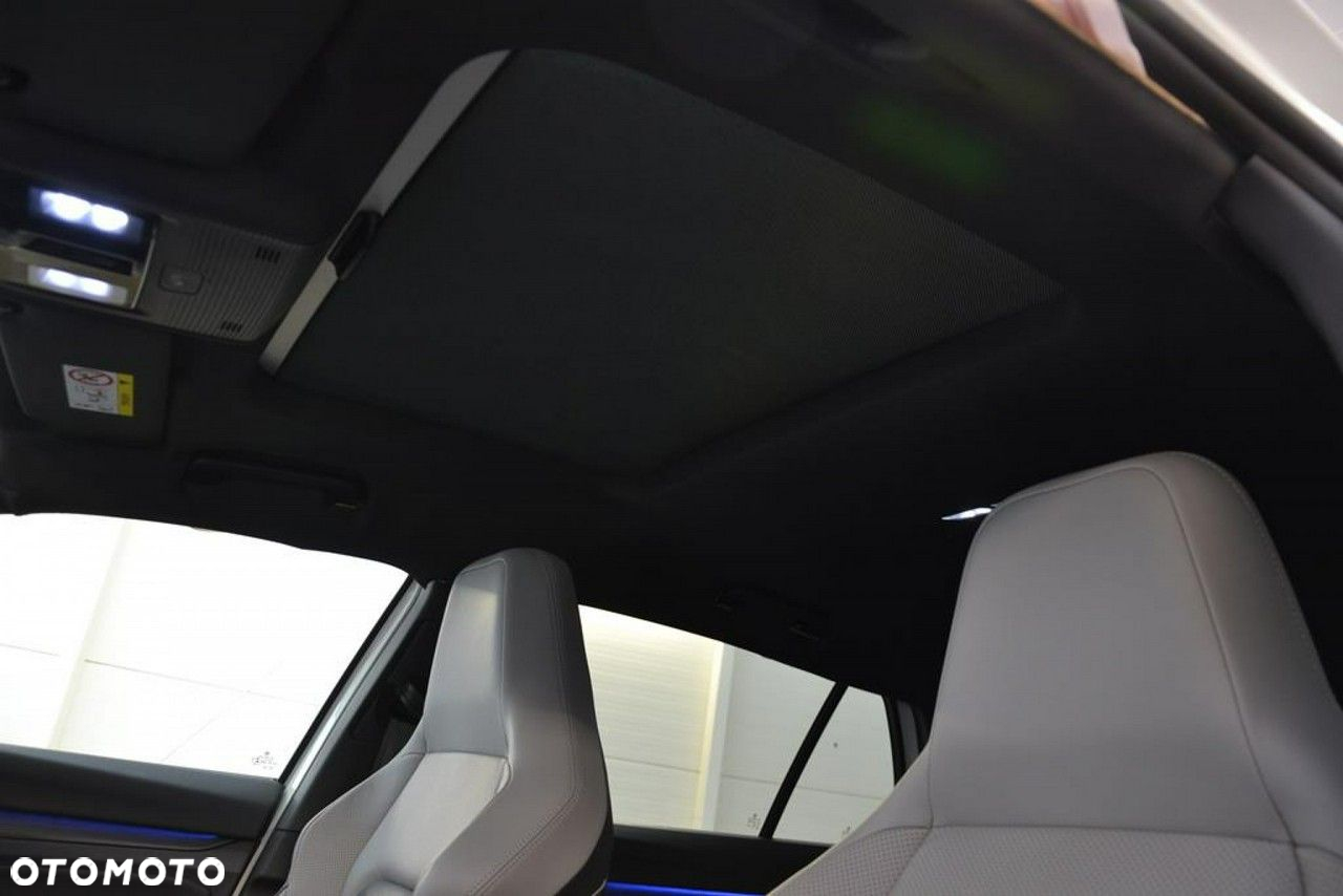 Volkswagen Golf - 15
