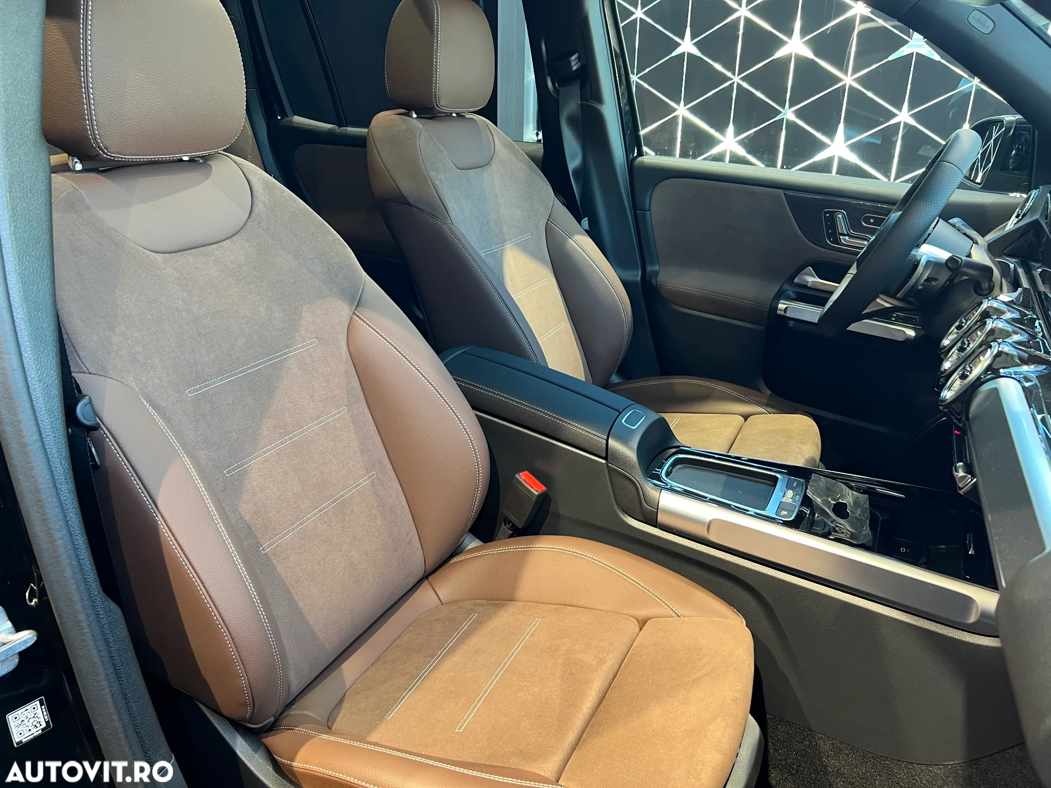 Mercedes-Benz GLB 200 d 4Matic 8G-DCT AMG Line - 11