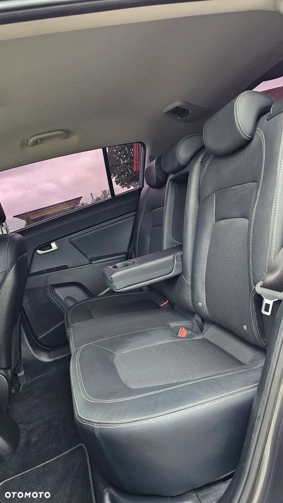 Kia Sportage 2.0 CRDI 2WD Spirit - 12