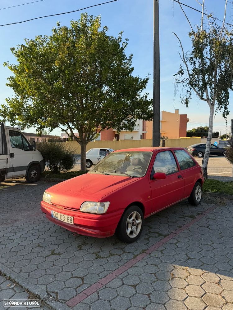 Ford Fiesta 1.8 D CLX - 12