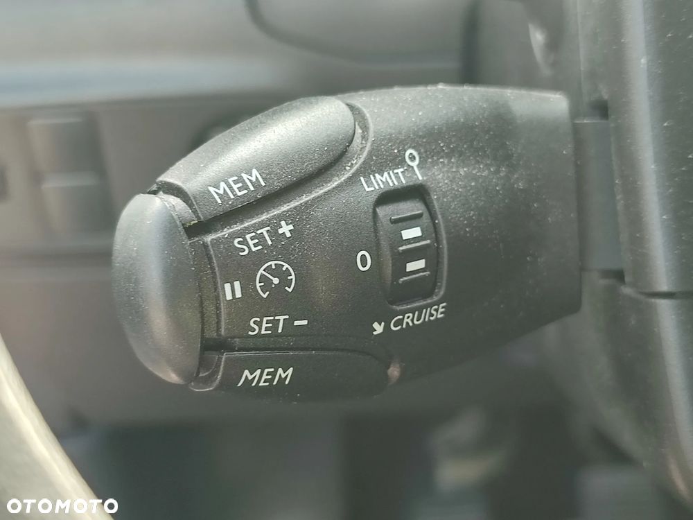 Citroën C3 BlueHDi 100 S&S PLUS - 14