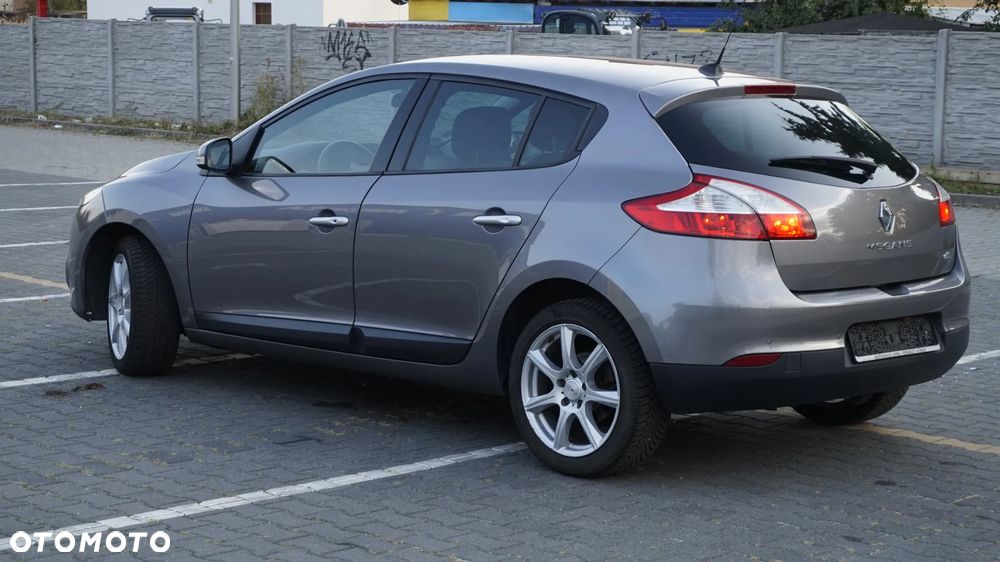 Renault Megane 2.0 dCi 16V Privilege - 3