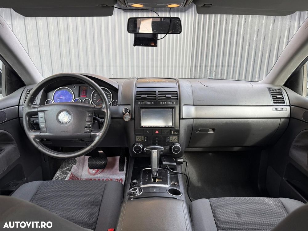 Volkswagen Touareg - 7