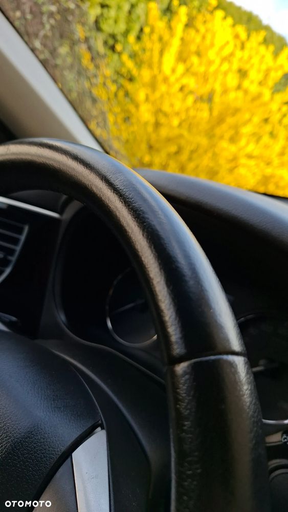 Mitsubishi Outlander 2.0 2WD Inform - 23