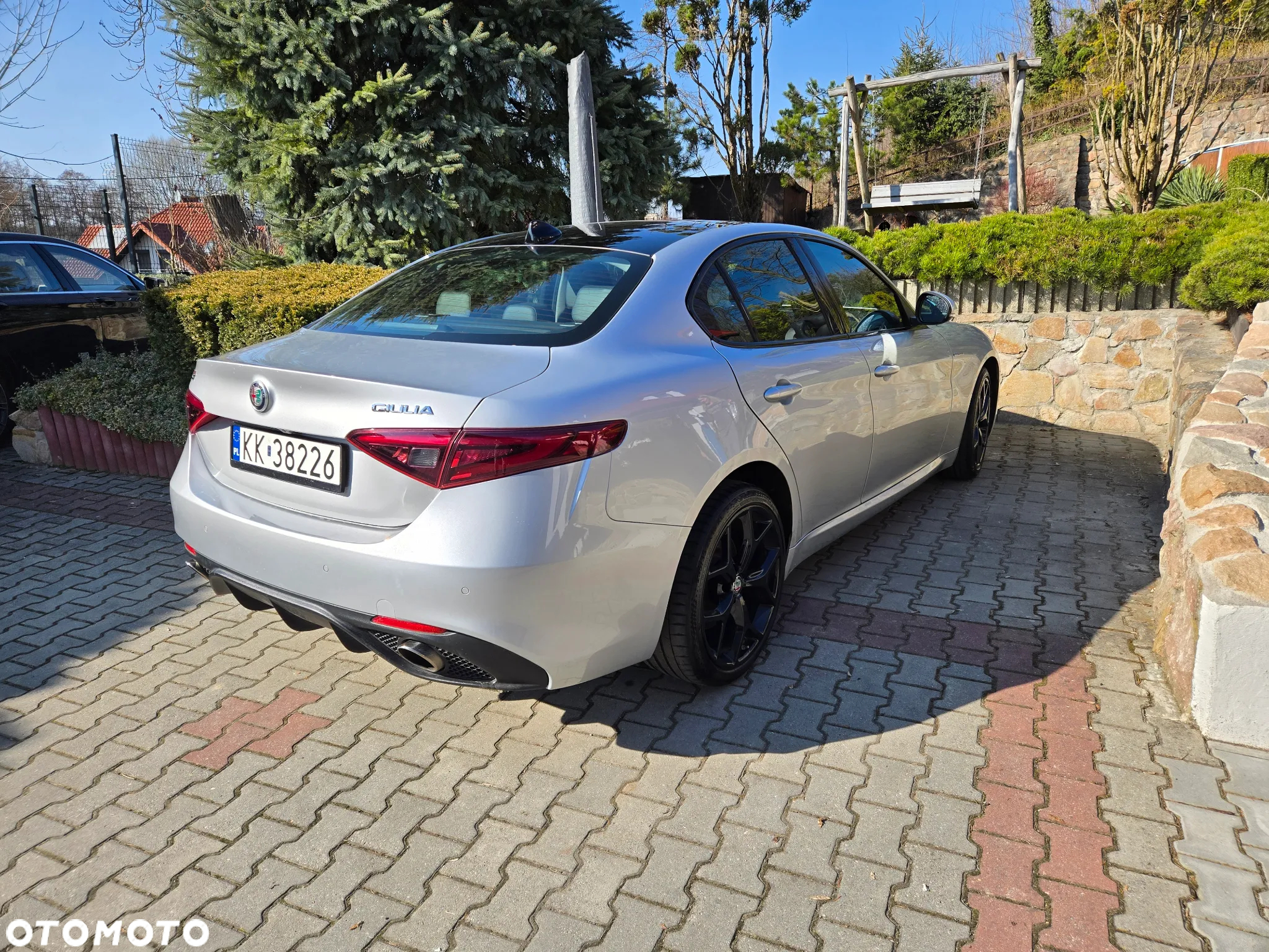 Alfa Romeo Giulia 2.0 Turbo 16V AT8-Q4 Veloce - 3