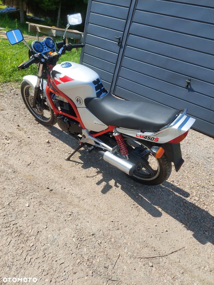 Honda CB - 4