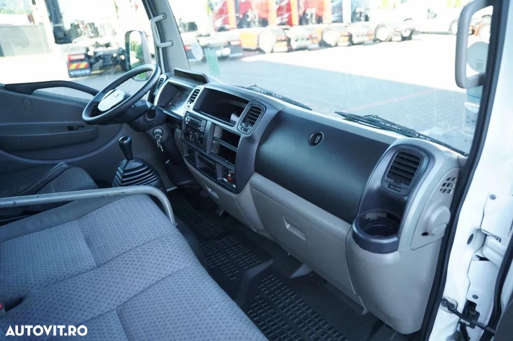 Nissan CABSTAR / ELEVATOR DE 20 DE METRI / GSR E200TE4 / DUBLU / CAPACITATE DE RIDICARE - 200 kg / 4 STABILIZATOARE / - 35