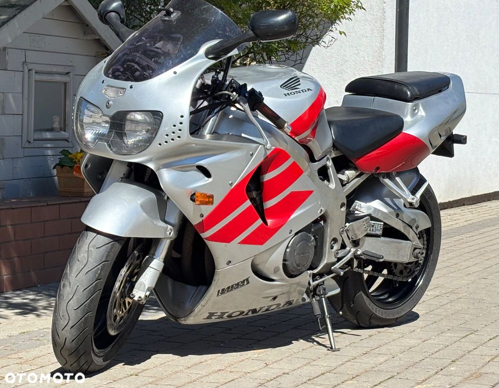 Honda CBR - 4