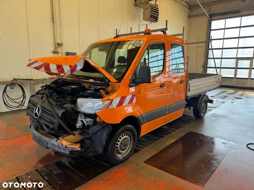 Mercedes-Benz Sprinter - 14