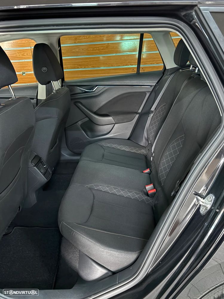 Skoda Kamiq 1.0 TSI Style DSG - 13