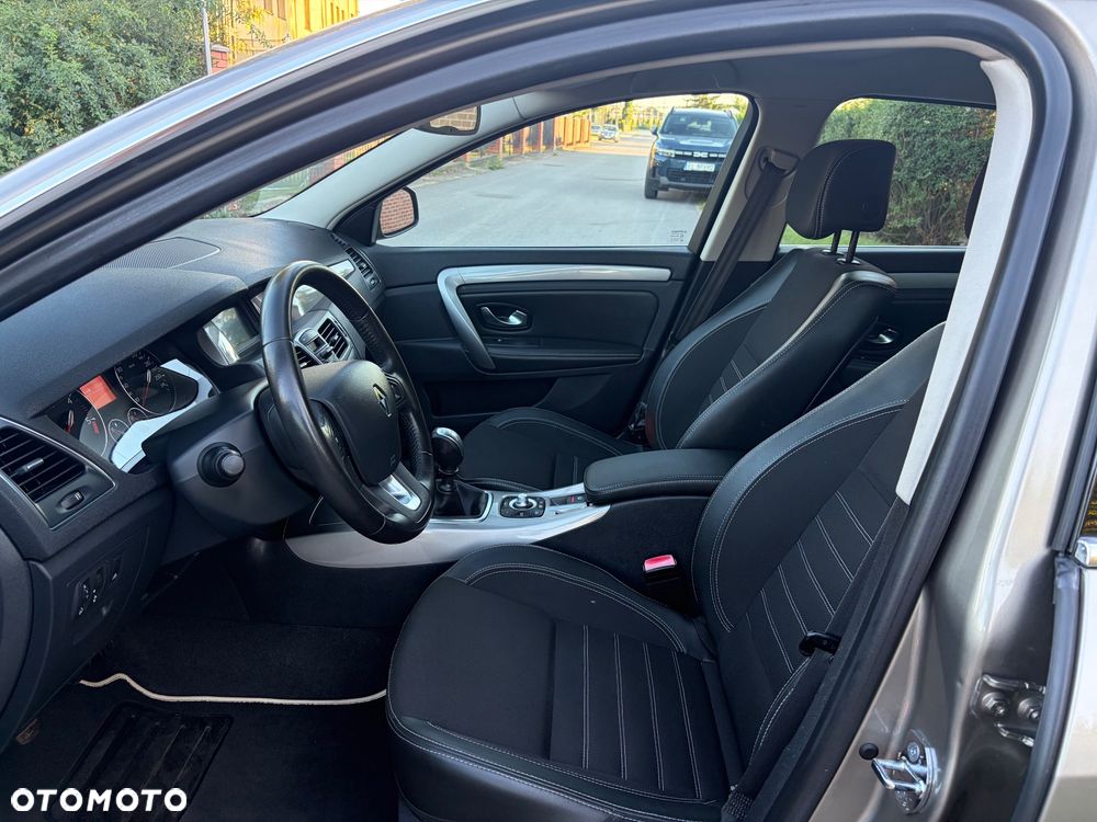 Renault Laguna dCi 110 FAP Expression - 21