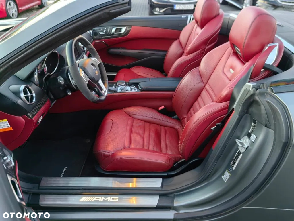 Mercedes-Benz SL 63 AMG - 22