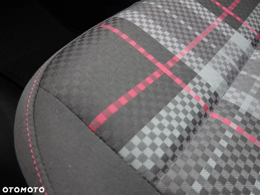 Volkswagen Beetle - 24