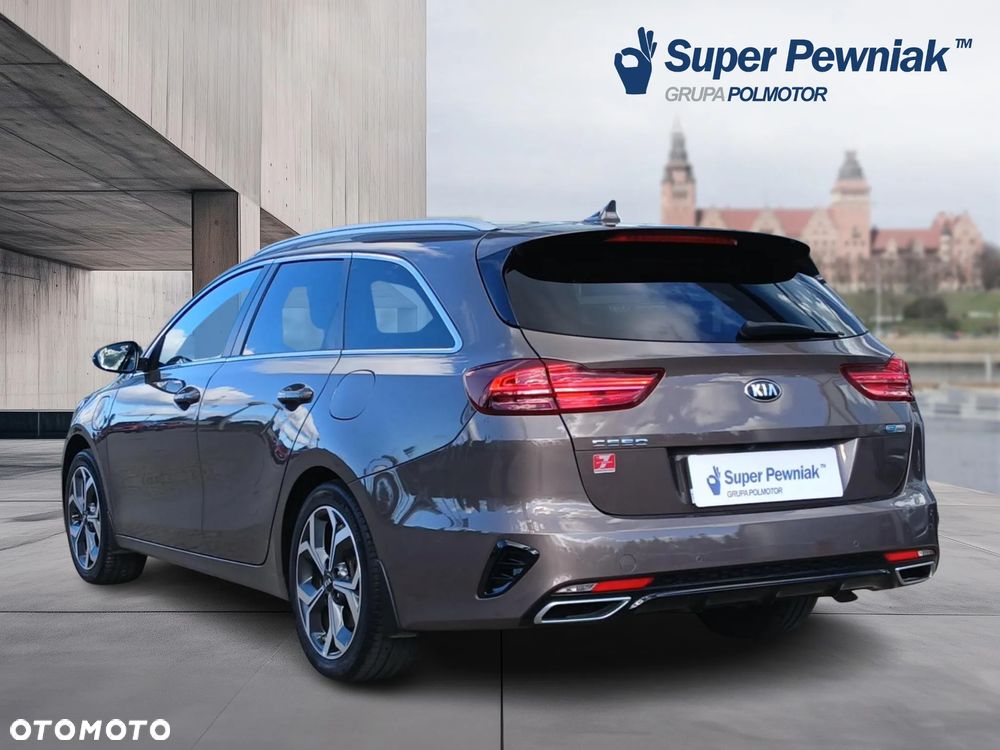 Kia Ceed 1.6 GDI PHEV L Business Line DCT - 3