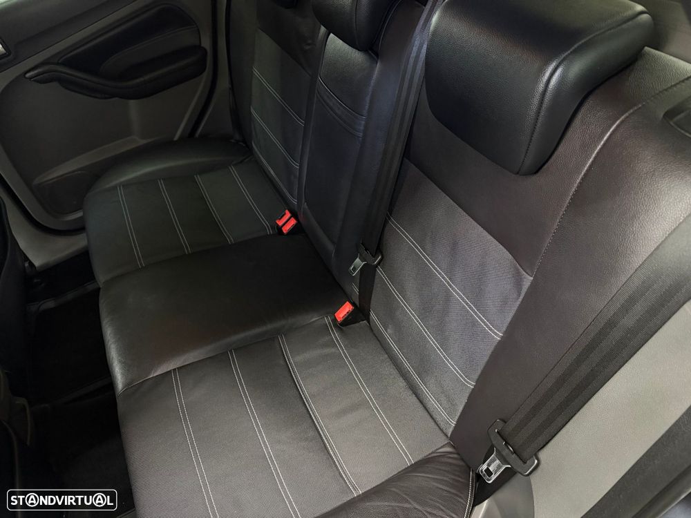 Ford Focus SW 1.6 TDCi Titanium - 12