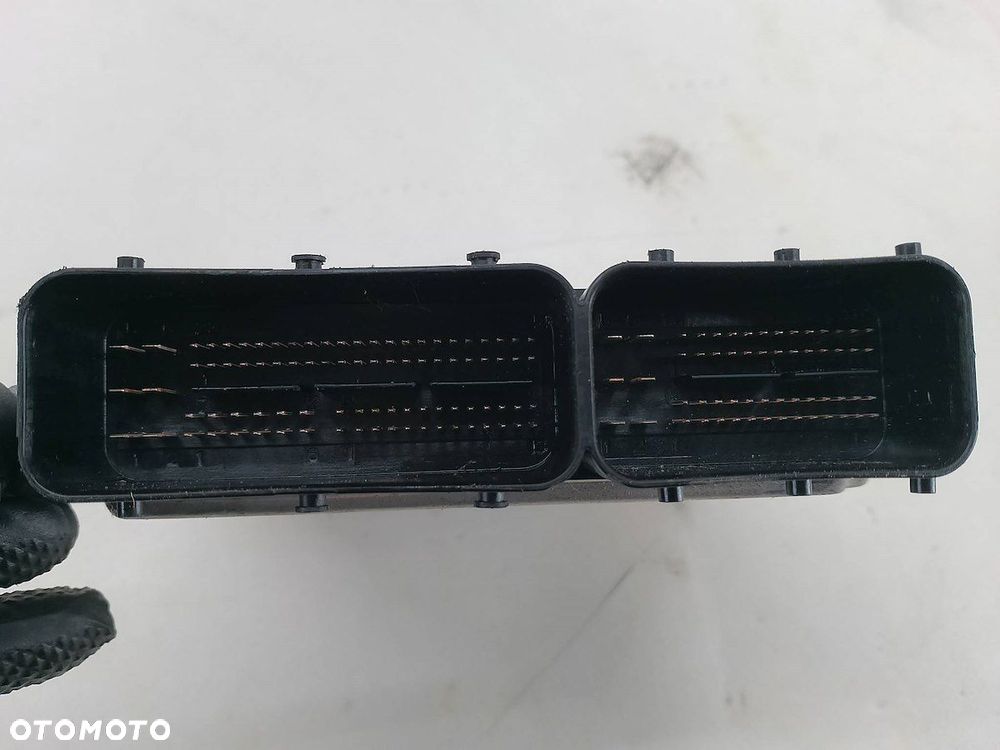 KOMPUTER, STEROWNIK BMW E90 7561834-01 0261201159  BOSCH 2.0 16V - 4