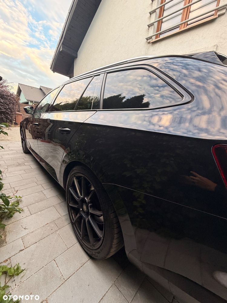 Skoda Superb 2.0 TDI L&K DSG - 32