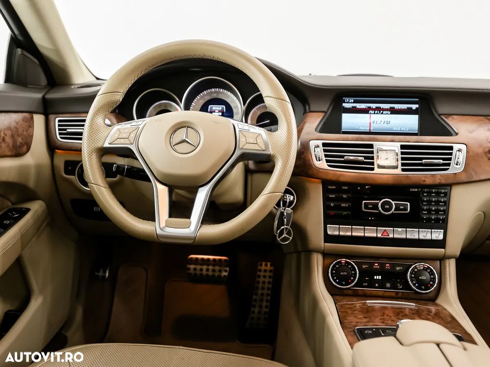 Mercedes-Benz CLS 350 d 4MATIC Aut - 8