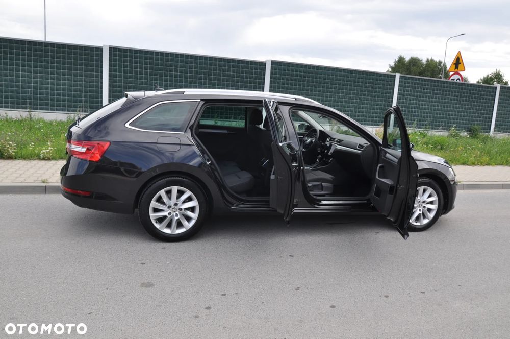 Skoda Superb 1.5 TSI Ambition DSG - 31
