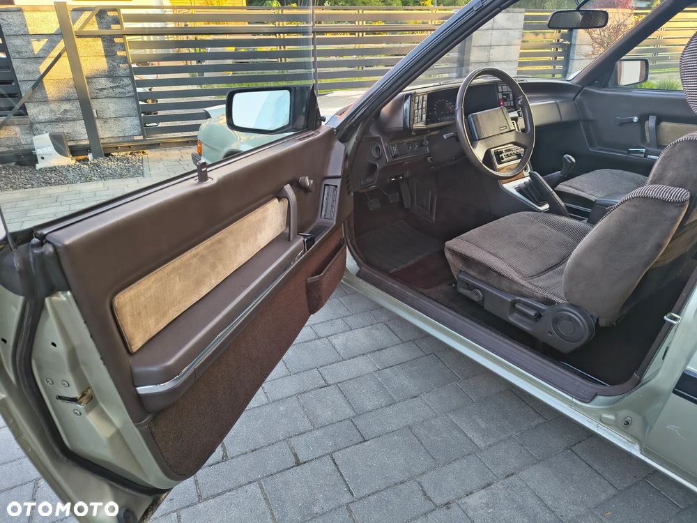 Mazda 929 - 25