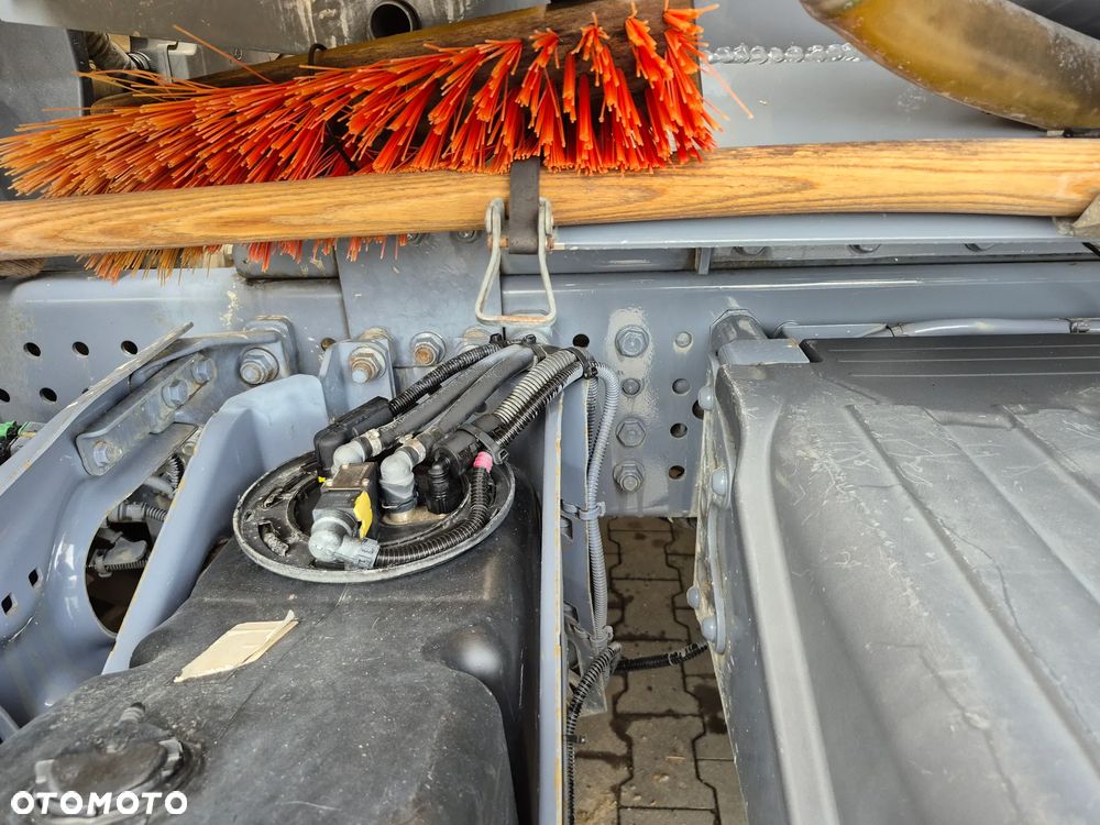 Mercedes-Benz AUTOCYSTERNA ANTOS 18360 FUL ADR . AT.FL - 14