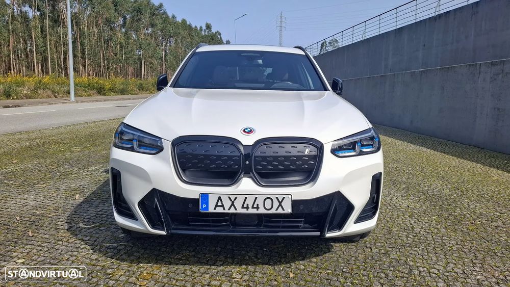 BMW iX3 - 5
