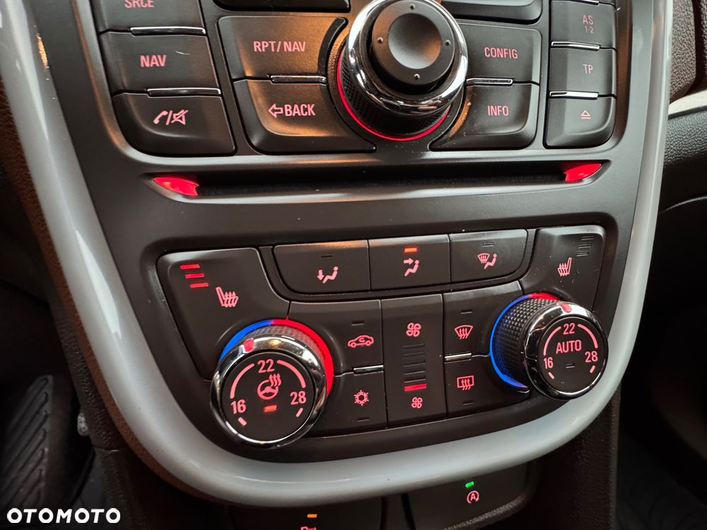 Opel Mokka 1.4 T Cosmo EU6 - 17