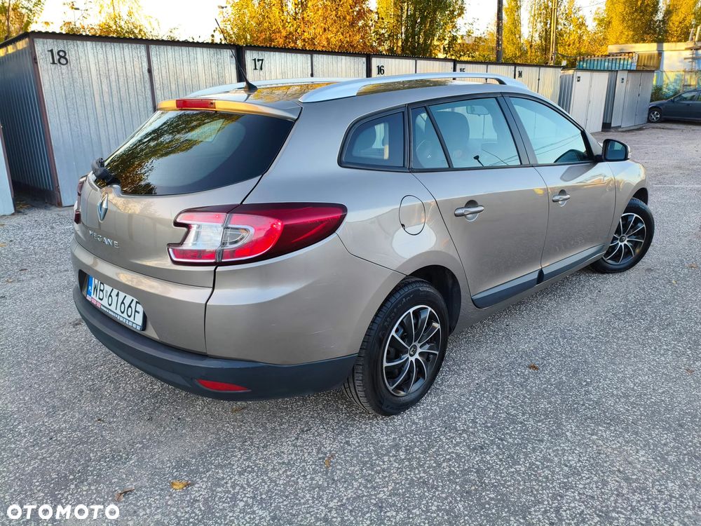 Renault Megane 2011 photo 3