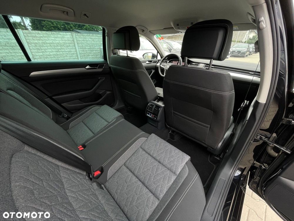 Volkswagen Passat Variant 2.0 TDI SCR Business Plus DSG - 17