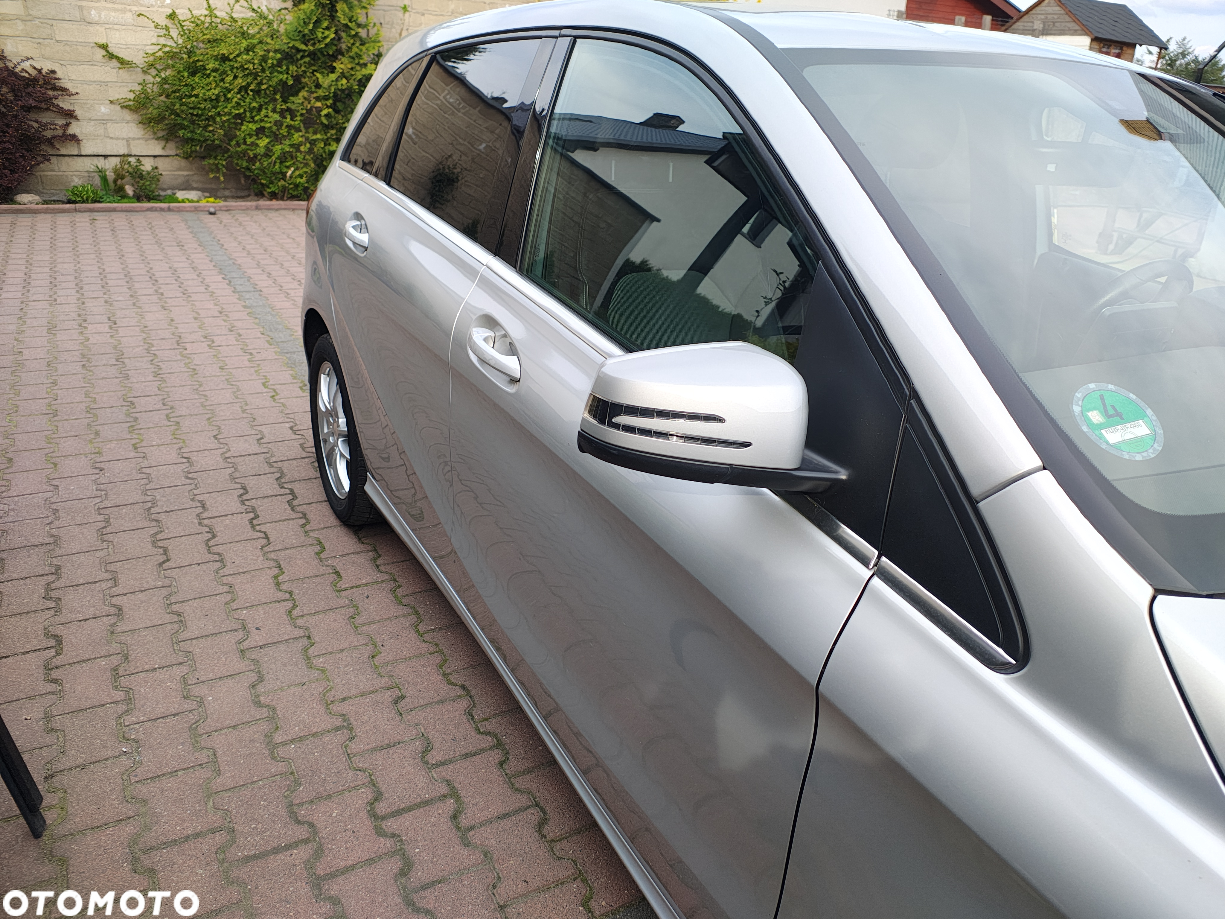 Mercedes-Benz Klasa B 180 (BlueEFFICIENCY) - 6