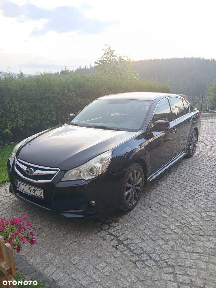 Subaru Legacy - 1