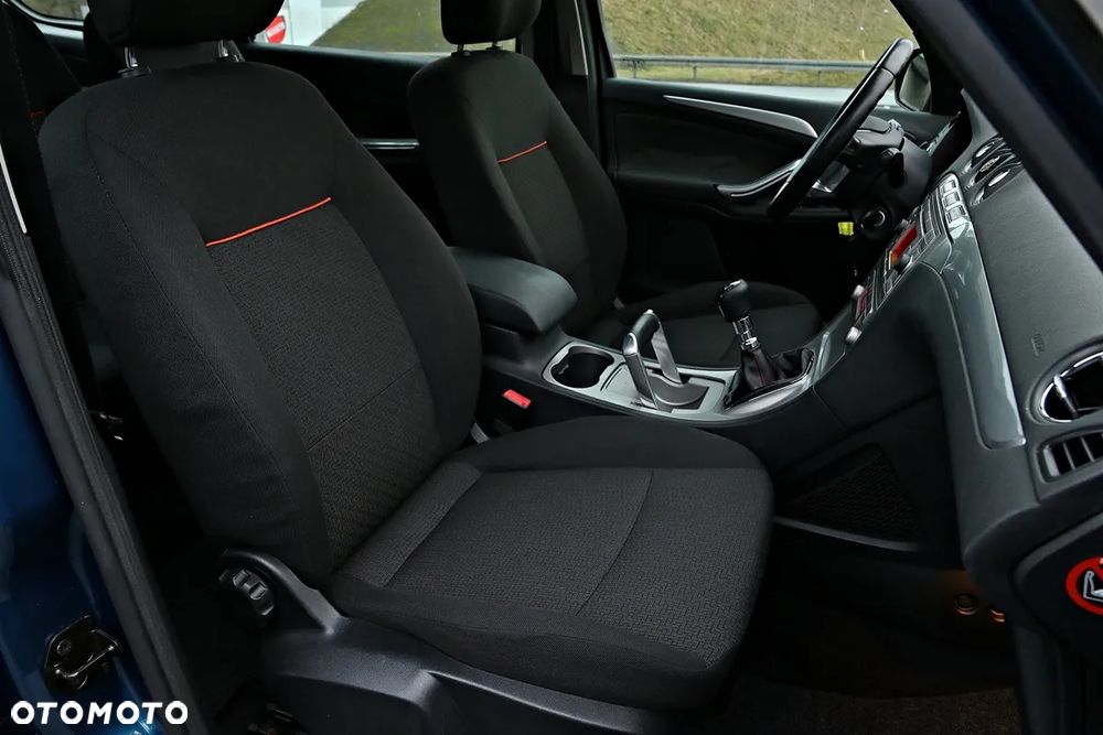 Ford Galaxy 2.0 TDCi DPF Ambiente - 34