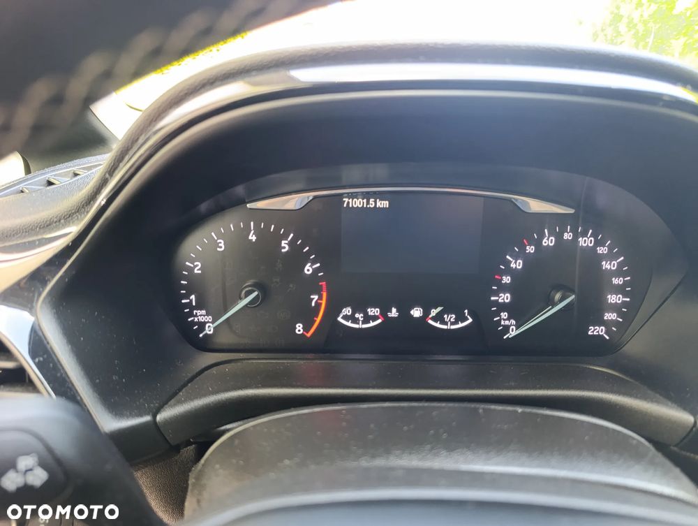 Ford Fiesta 1.0 EcoBoost S&S TREND - 19
