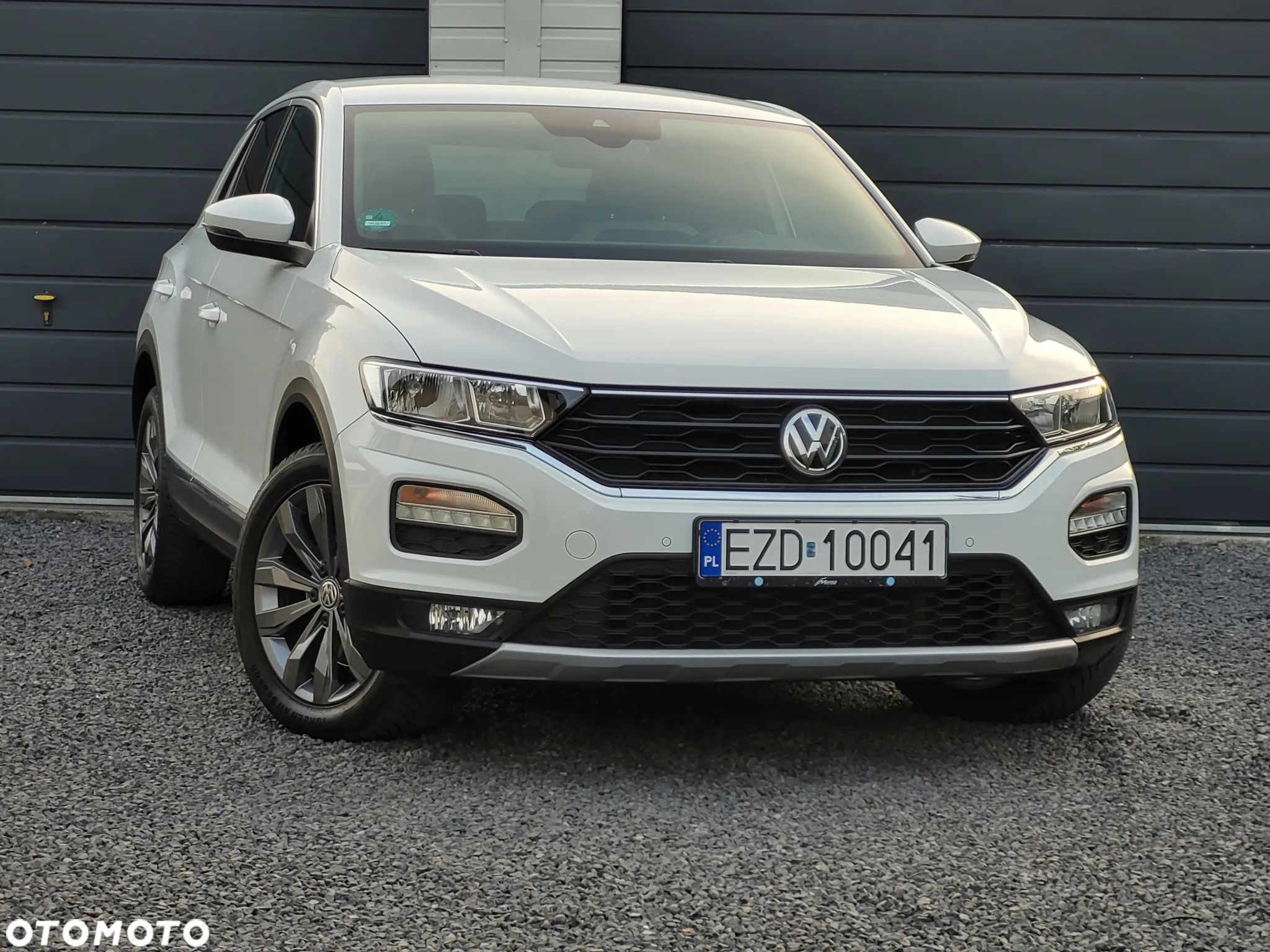 Volkswagen T-Roc - 1
