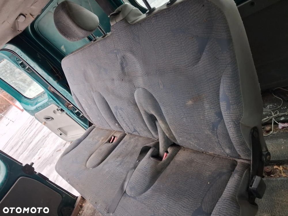 Renault Traffic I Opel Vivaro 01-07 silnik kompletny 1.9 DCi F9Q 101KM F9Q760 skrzynia biegów 6 biegów PK6 375 drzwi maska klapa błotnik lampa lusterko szyba czołowa drzwi tył tylne zamek listwa atrapa podstawa czujnik przewód wiązka rura turbina intercooler lewarek maglownica zwrotnica zacisk podstawa stopień manetka panel wyświetlacz ramka boczek fotel ława pas pompa sterownik moduł felga sanki belka mechanizm NA CZĘŚCI WSZYSTKIE CZĘŚCI - 23