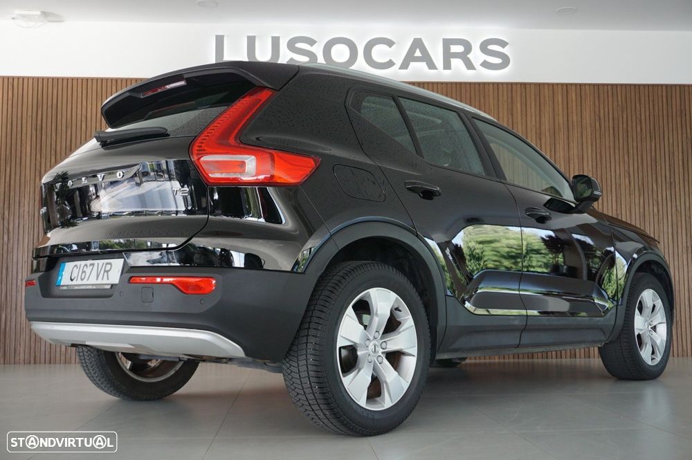 Volvo XC 40 T2 Momentum Pro - 44