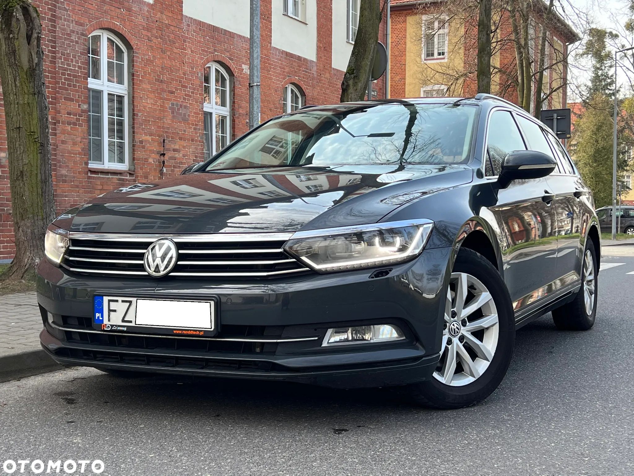 Volkswagen Passat 2.0 TDI BMT Comfortline - 1