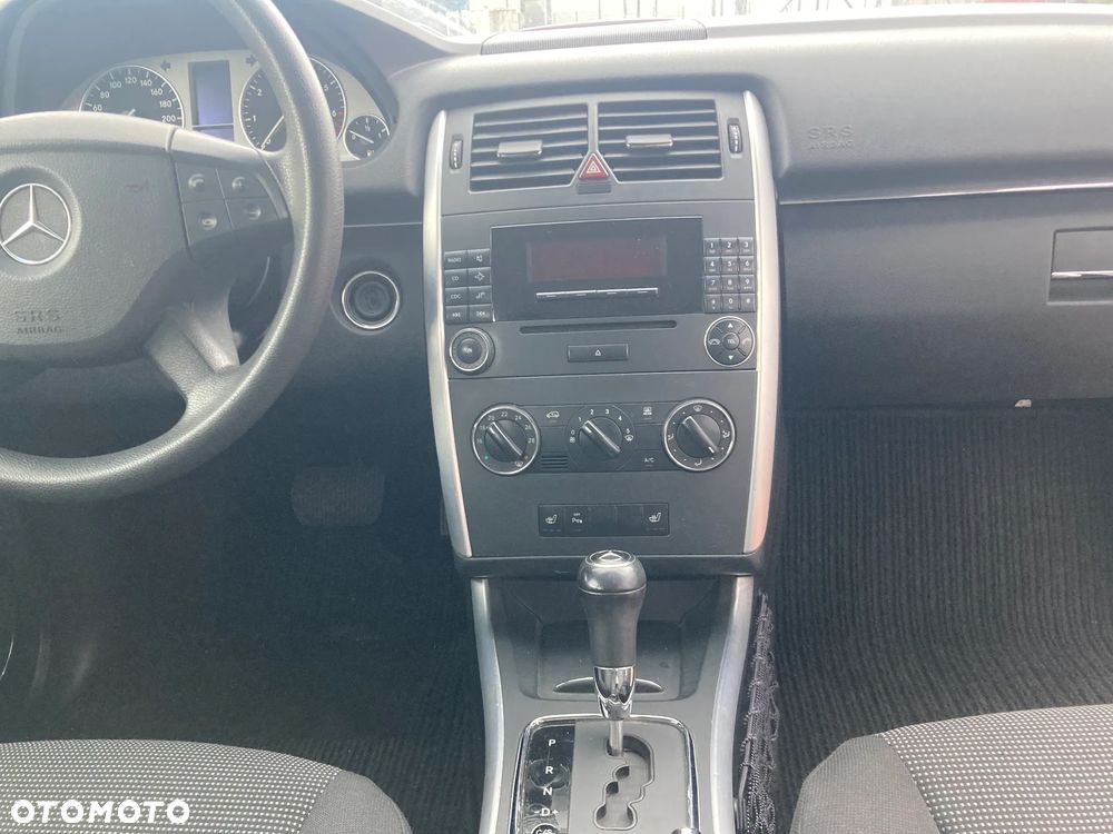 Mercedes-Benz Klasa B 200 Autotronic - 9