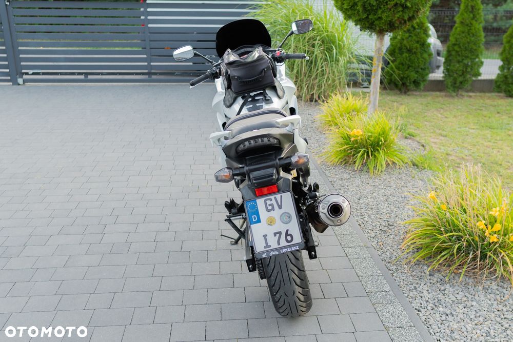 Honda CBF - 10