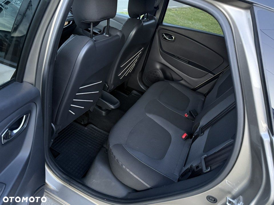 Renault Captur 1.2 Energy TCe Limited EDC - 34