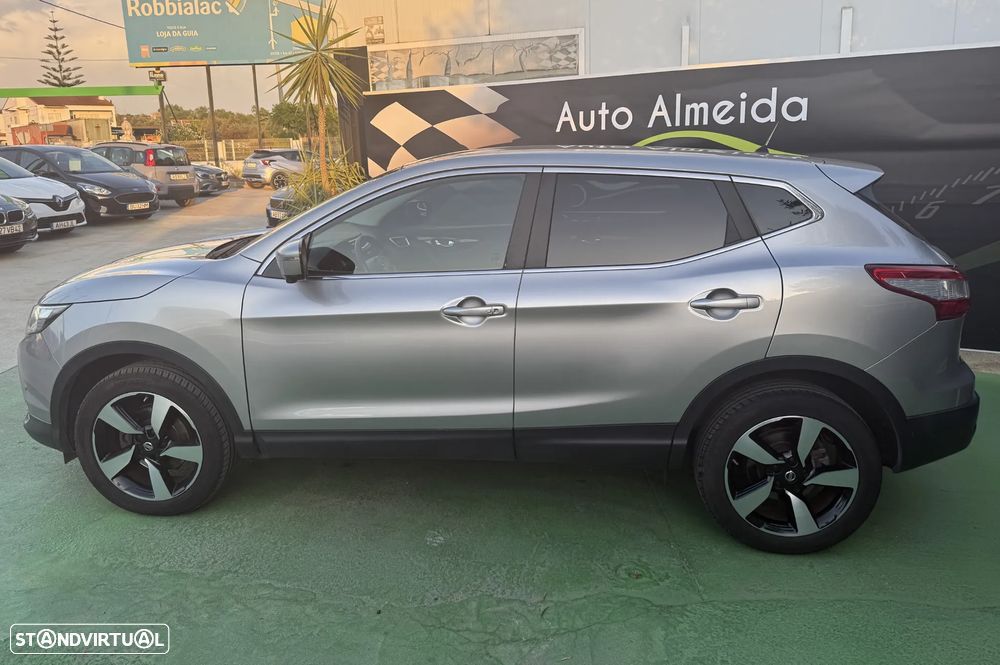 Nissan Qashqai 1.5 dCi N-Connecta - 7