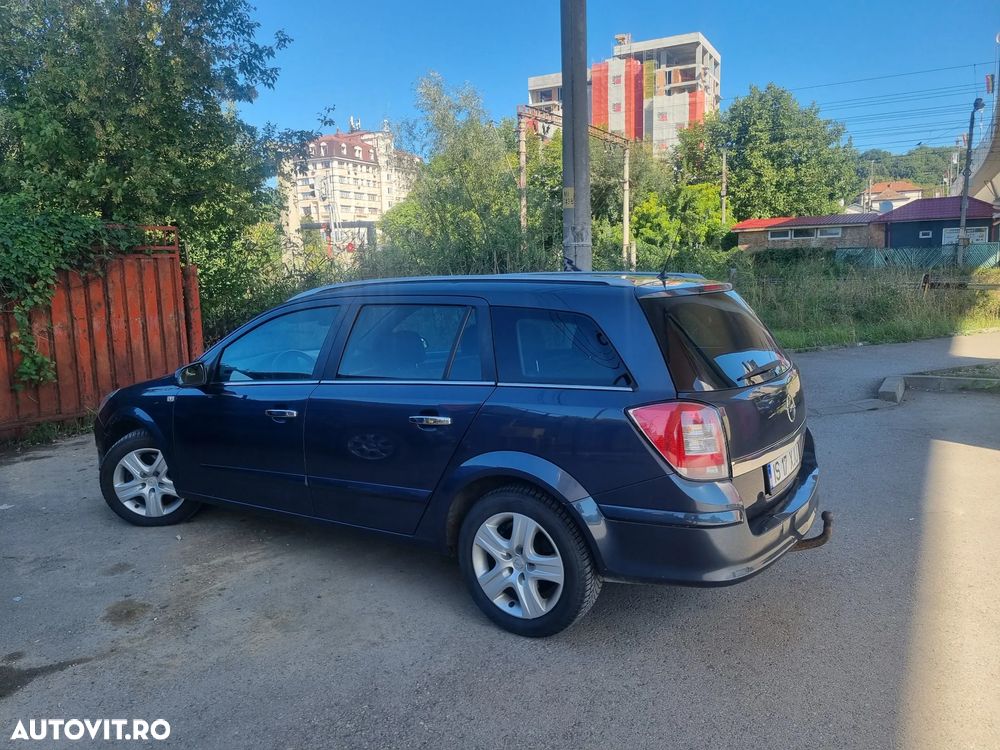 Opel Astra 1.9 CDTI Caravan Cosmo - 3